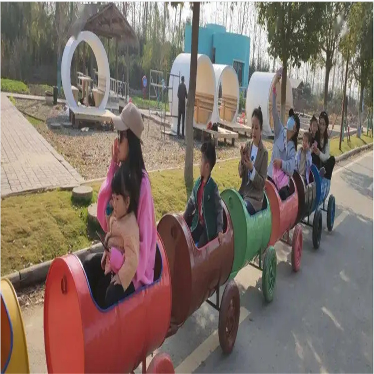 網紅油桶小火車 搭配大公牛簡單刺激