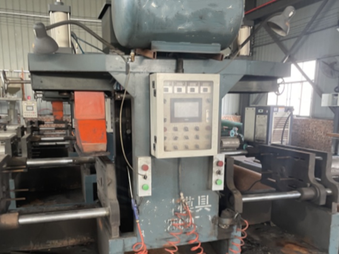 臻鋼好環(huán)保供應(yīng)九成新覆膜砂射芯機(jī)