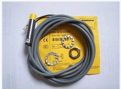 SICK   DT50-2B215252 傳感器