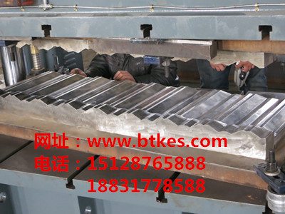 河北泊頭克爾斯諾森型彩石金屬瓦模具，廠家一手貨源