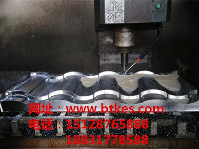 河北泊頭彩石金屬瓦模具，羅馬型彩石金屬瓦模具