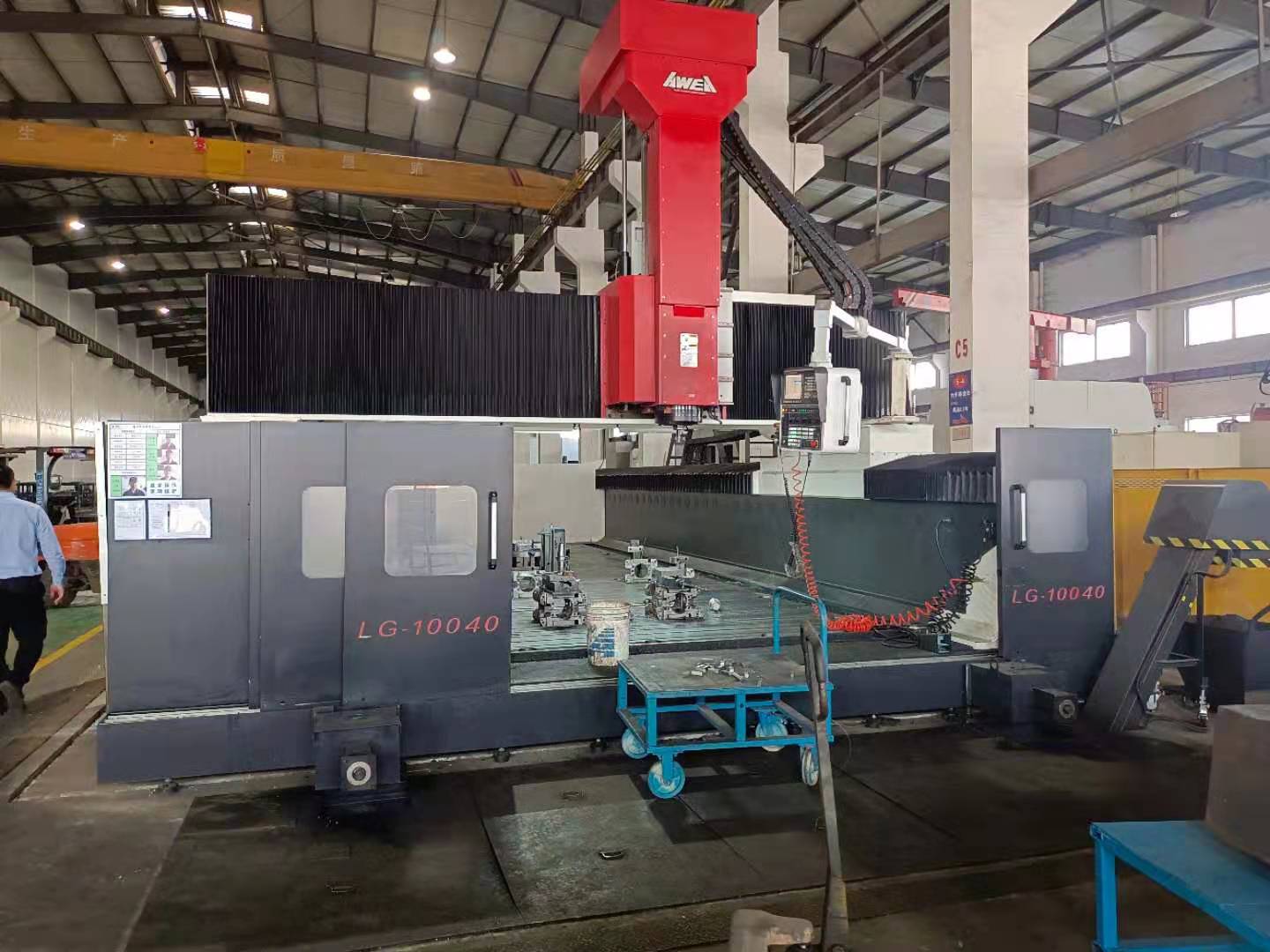 亞崴機電LG10040龍門加工中心