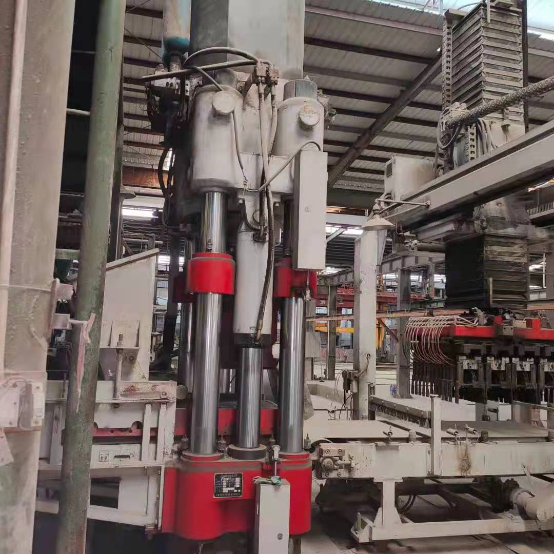 8成新以上    海源HF1100二手全自動液壓磚機
