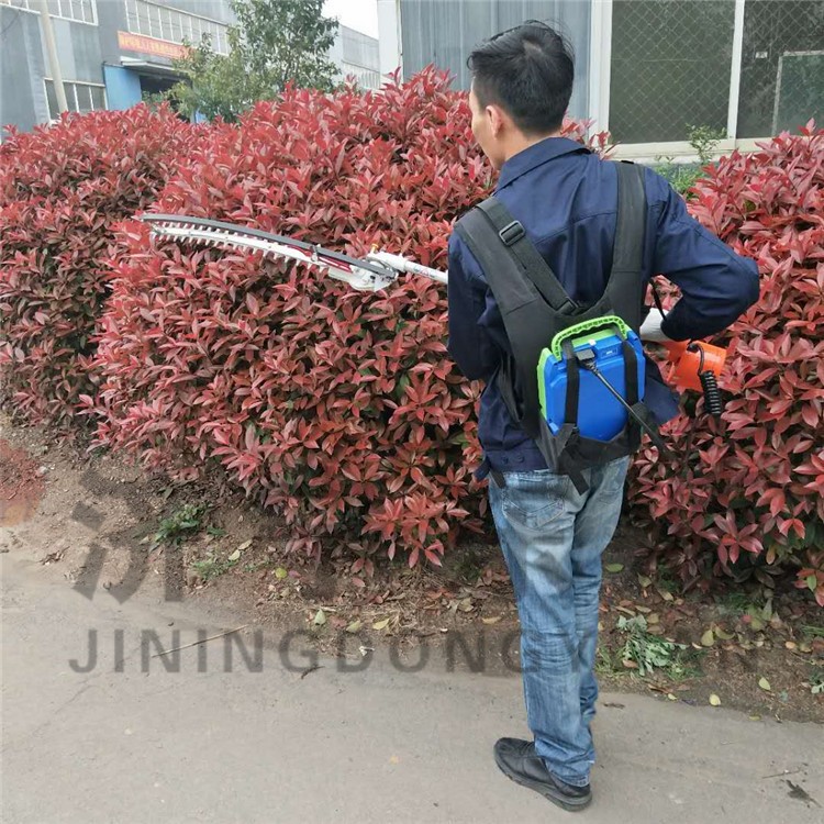 濟寧東源供應(yīng)手持綠籬修剪機 球形綠籬修剪機多少錢
