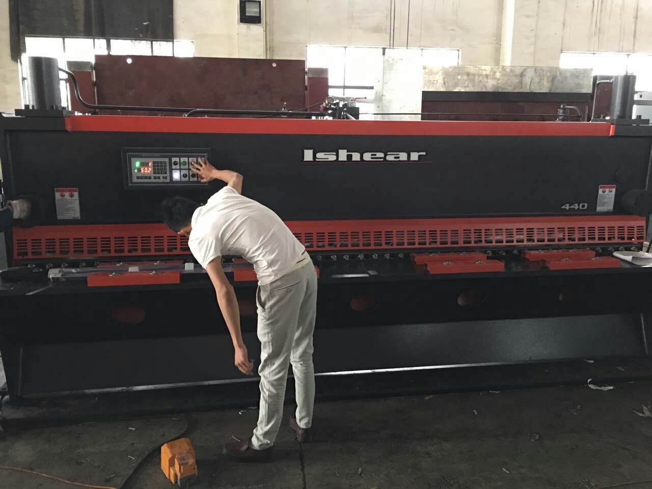閘式剪板機    佛山剪板機6x2500