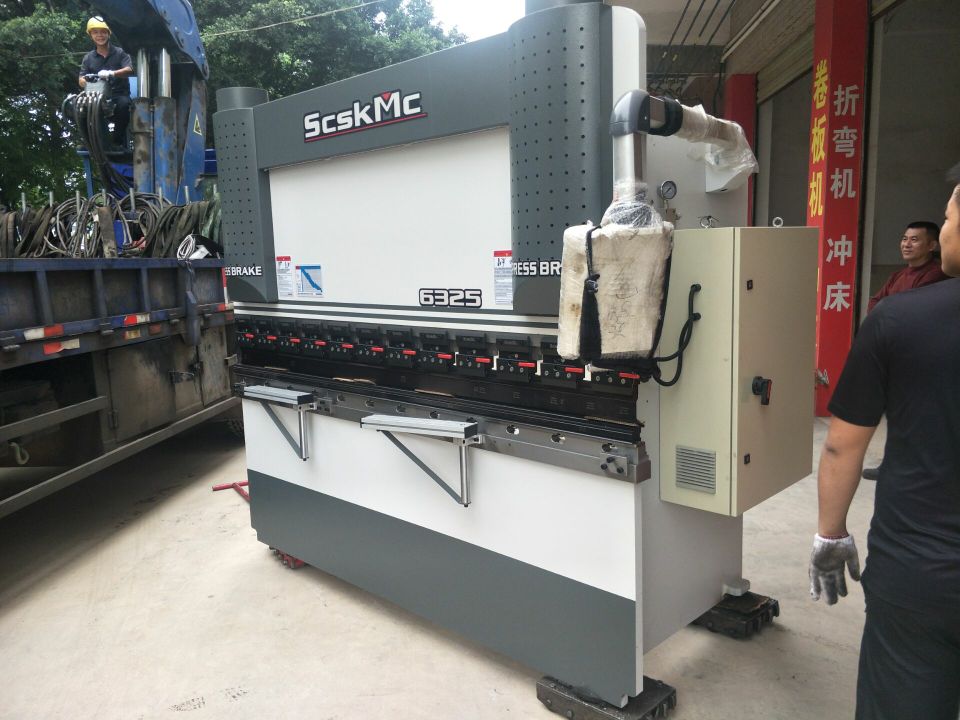 漳州63噸不銹鋼數控折彎機   液壓折邊機