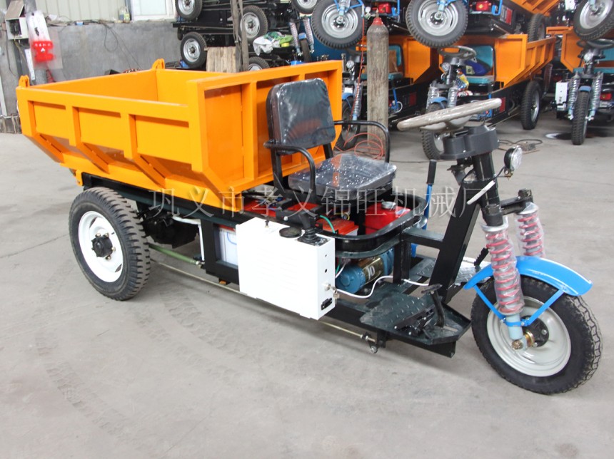 小型電動運(yùn)輸自卸車廠家直銷，1.5噸電動運(yùn)輸自卸車定制