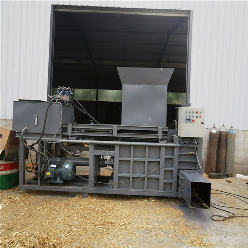 牧草飼料方捆套袋打包機(jī)  青草壓塊機(jī)壓縮機(jī)