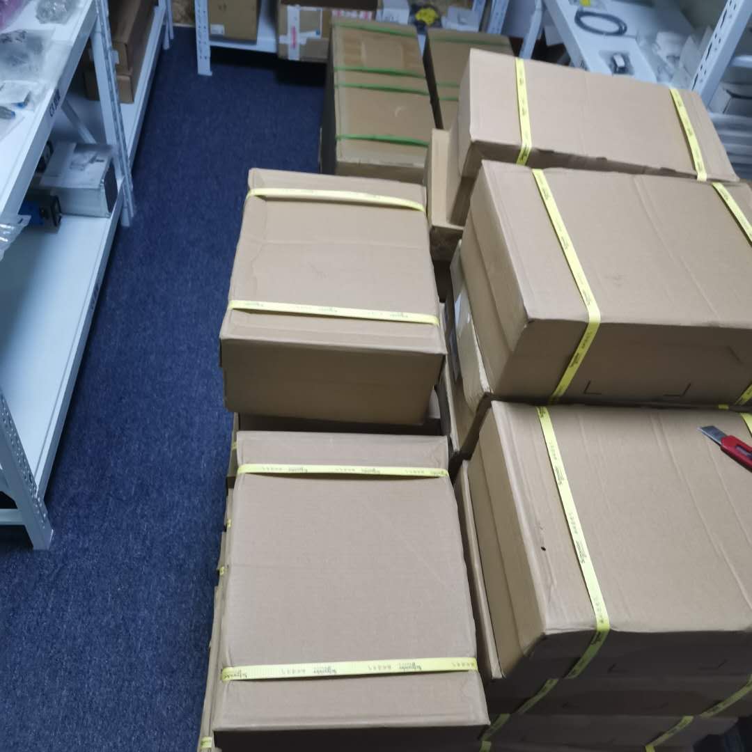 BMXDRA1605	16通道繼電器DC/AC輸出模塊，20點端子塊