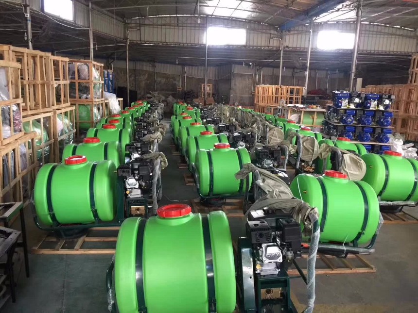 手推式打藥機 汽油打藥機 農(nóng)田果園公共場所噴霧機160L300L 打藥機