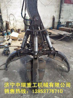 南京裝載機改裝抓木機 多功能裝載機 抓草機現(xiàn)貨供應(yīng)