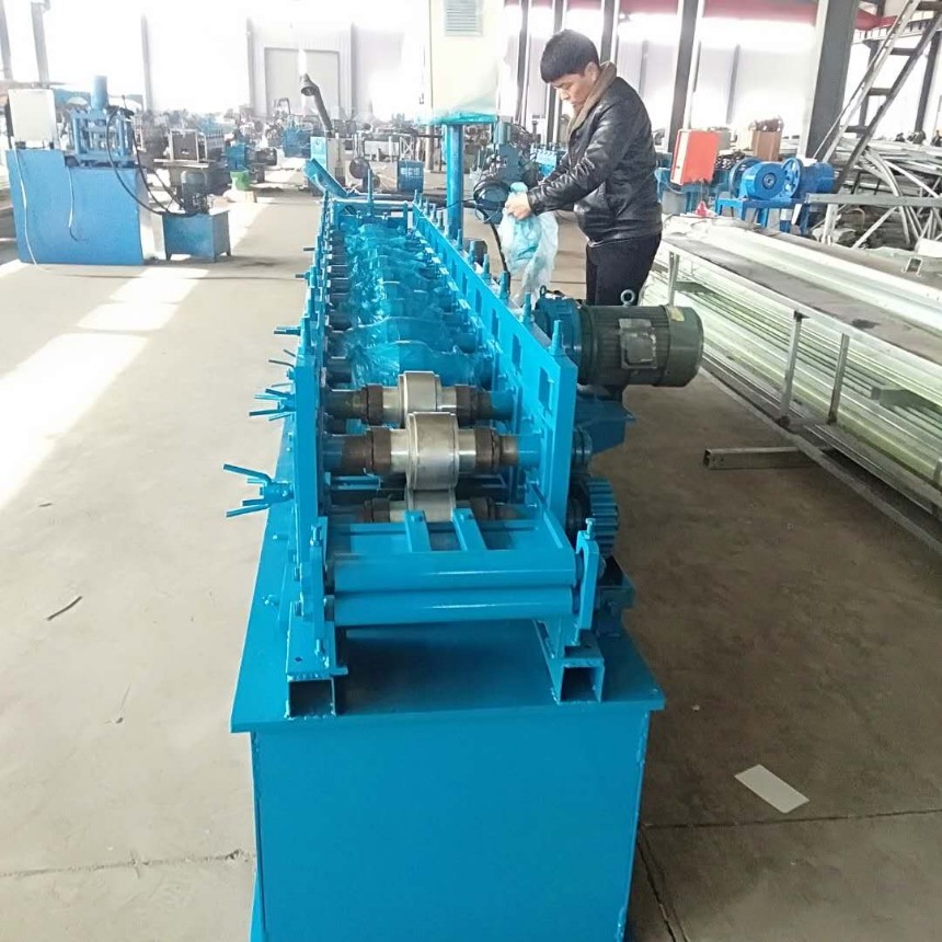 河西農業溫室棚膜卡槽機
