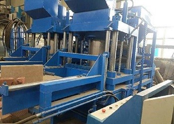 二手液壓磚機出現漏油問題怎么辦