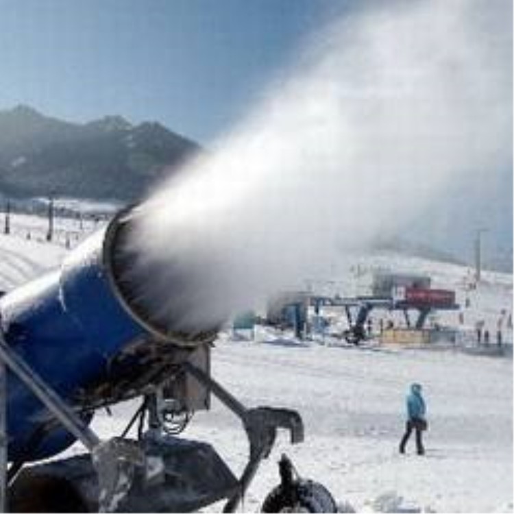 網紅游樂設備廠家 嬉雪設備 造雪機設備 不限制任何場地