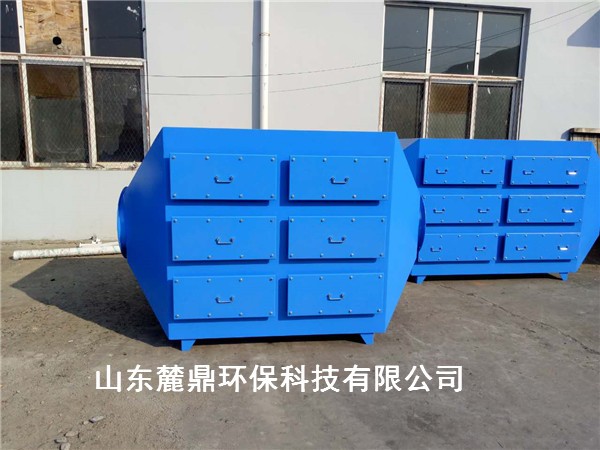 黑龍江齊齊哈爾1萬(wàn)5風(fēng)量活性炭廢氣環(huán)保箱-設(shè)計(jì)合理  售后保障