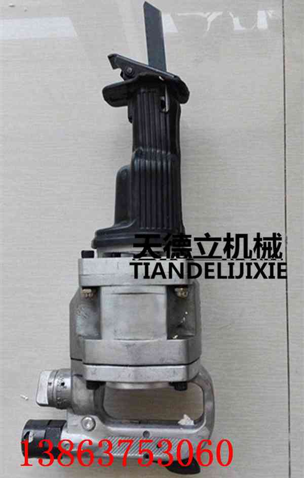 KWJ-C柴油路面刻紋機(jī) 混凝土路面刻紋機(jī) ?水泥路面刻紋機(jī)現(xiàn)貨