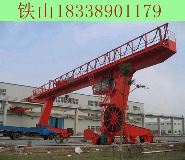 安徽淮南龍門吊分享80噸龍門吊大車的結構及特點