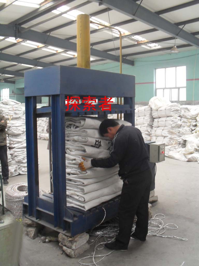 探索者噸袋液壓打包機(jī)