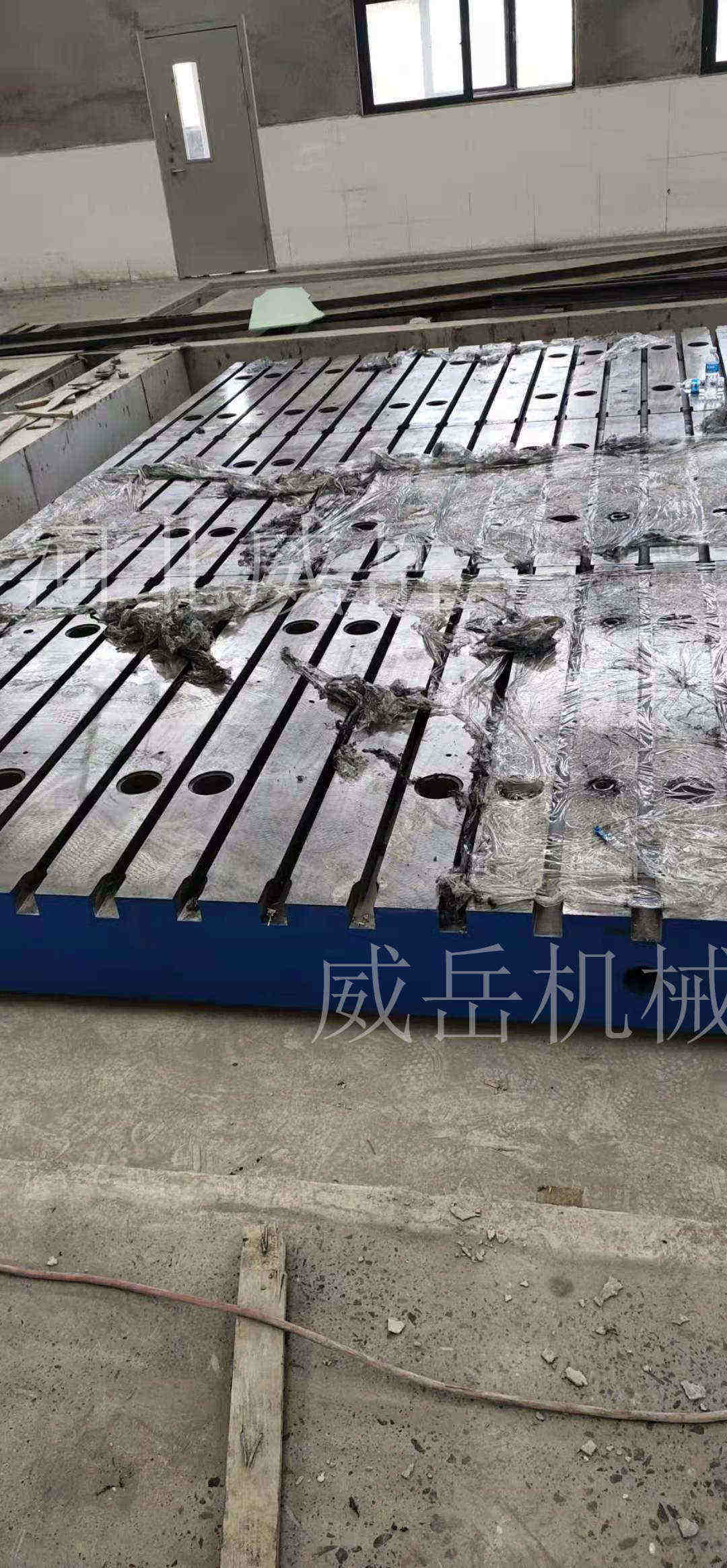 間距可調鑄鐵平臺4米參數可調加寬T型槽鑄鐵平臺可拼接使用