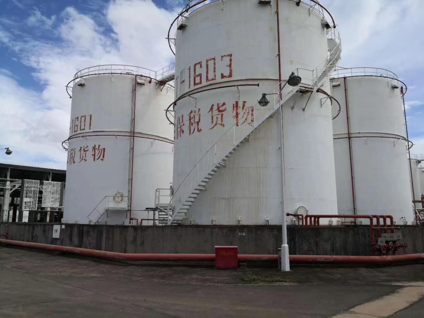 化工廠油罐管道切割設(shè)備，全自動小型高壓水刀切割機(jī)