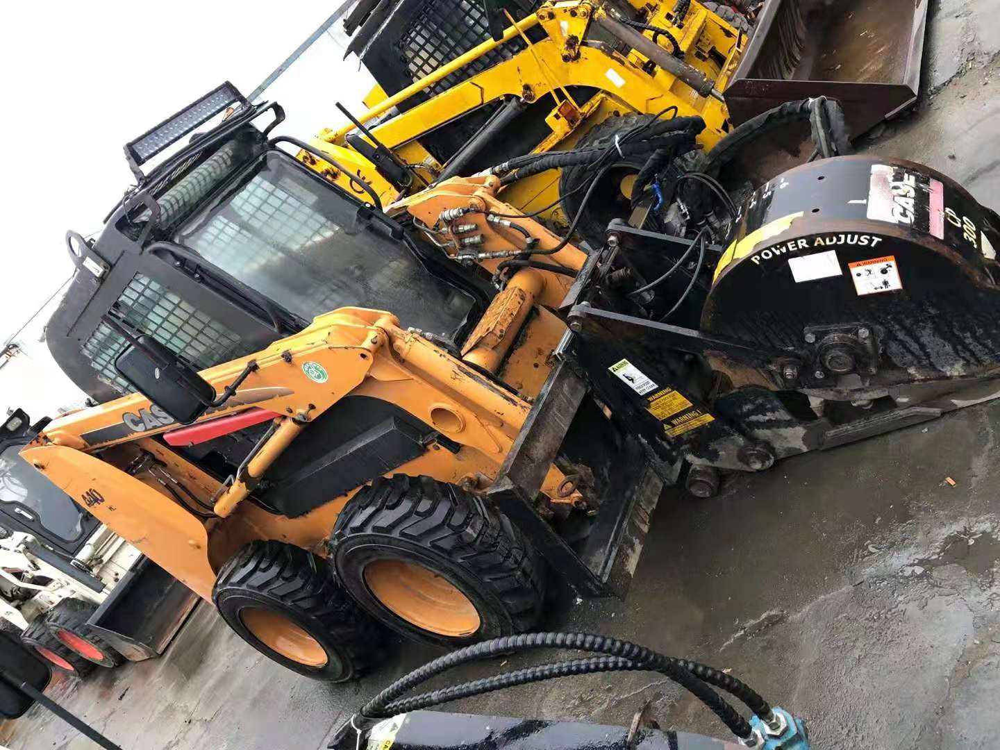 進口原裝case凱斯440大流量銑刨機，滑移裝載機，清掃機，四驅(qū)小鏟車，多功能車