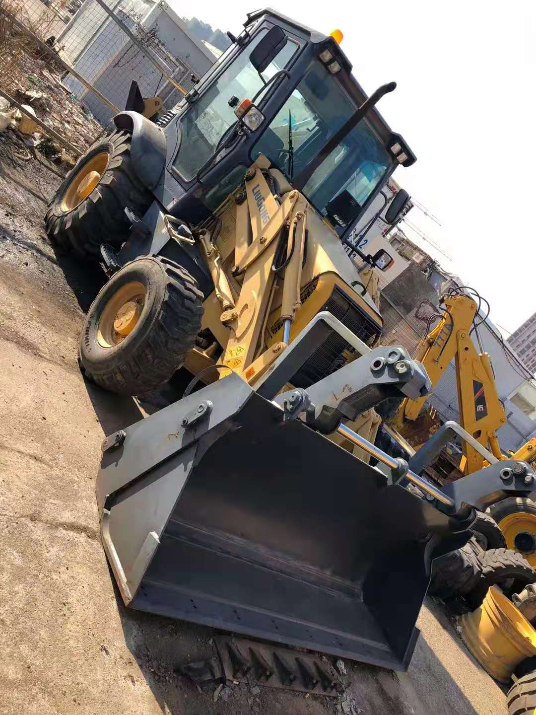 全新柳工766A兩頭忙，挖掘裝載機(jī)庫存車