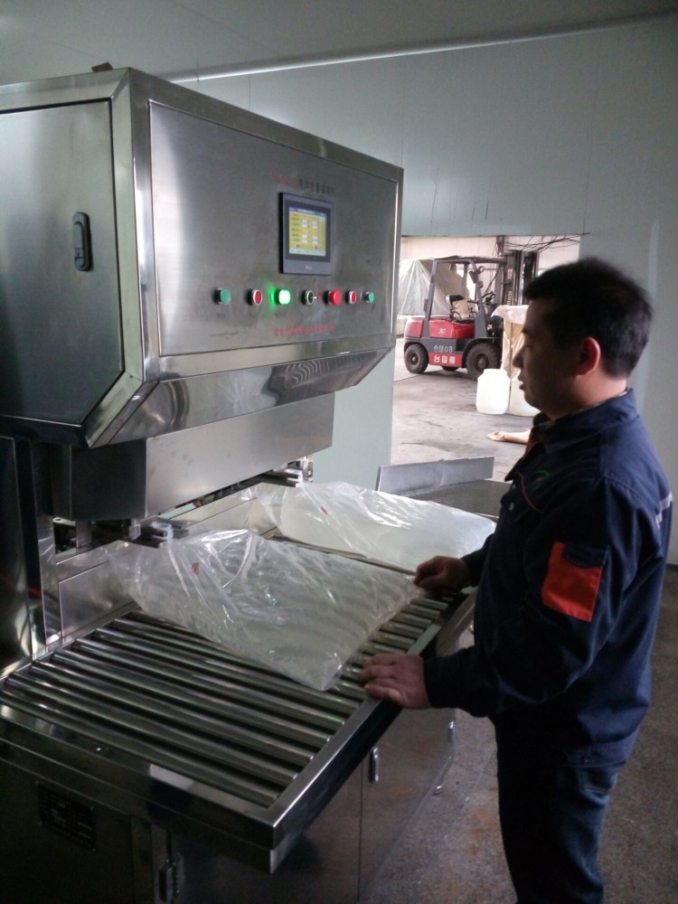 軟包裝灌裝機(jī)