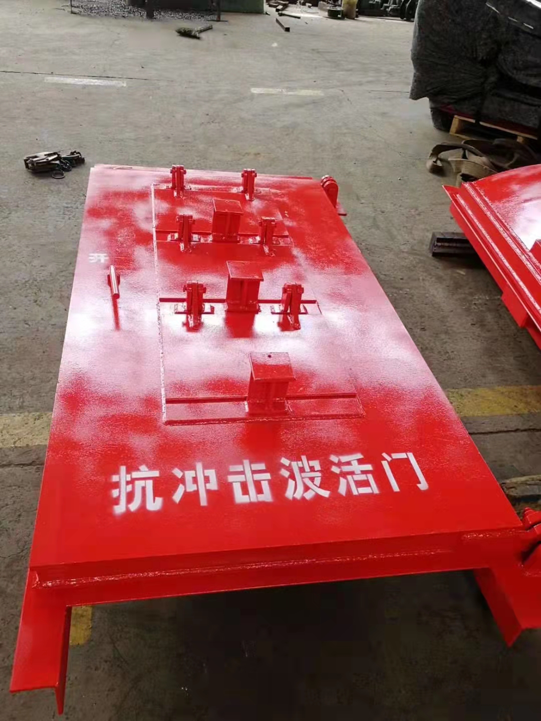 抗地壓沖擊無壓平衡風(fēng)門 礦用抗地壓風(fēng)門